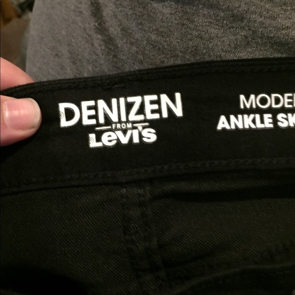 Levi’s! - Picture 2 of 7